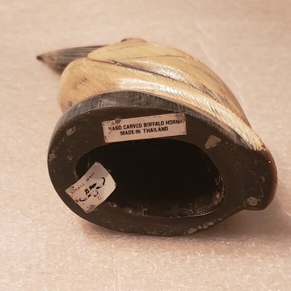 Hand-carved Pelican Water Buffalo Horn Vintage - Picture 3 of 4
